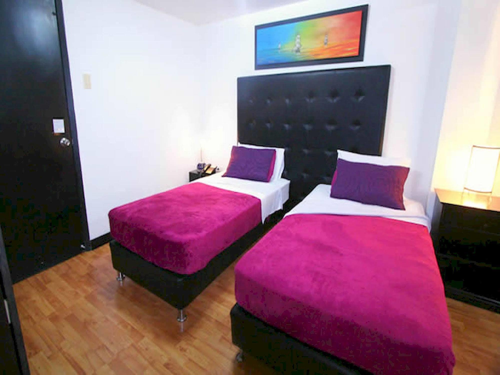 Hotel Aj Ferial Bogota Exterior photo